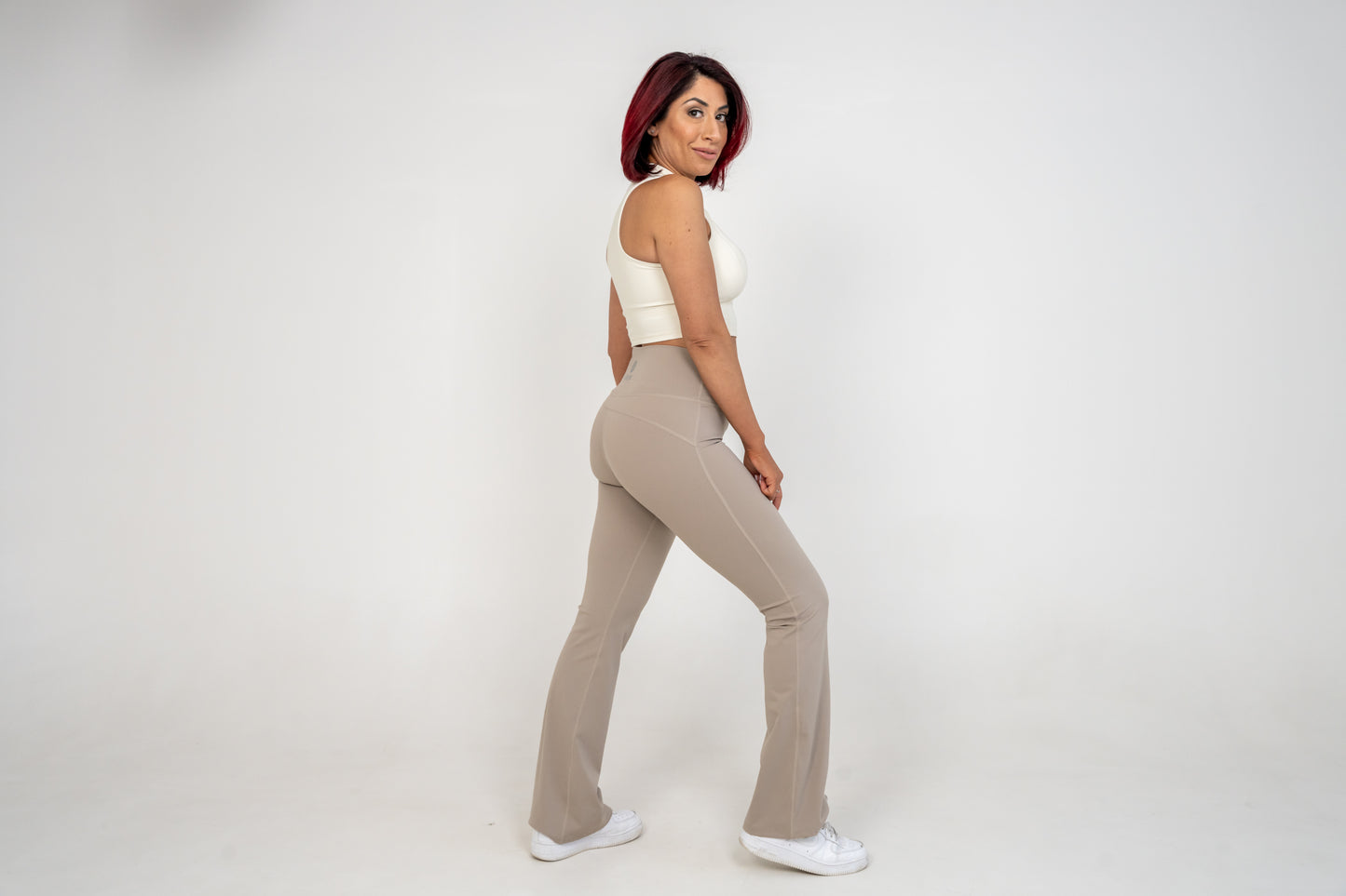 Contour Rib Zip Crop white